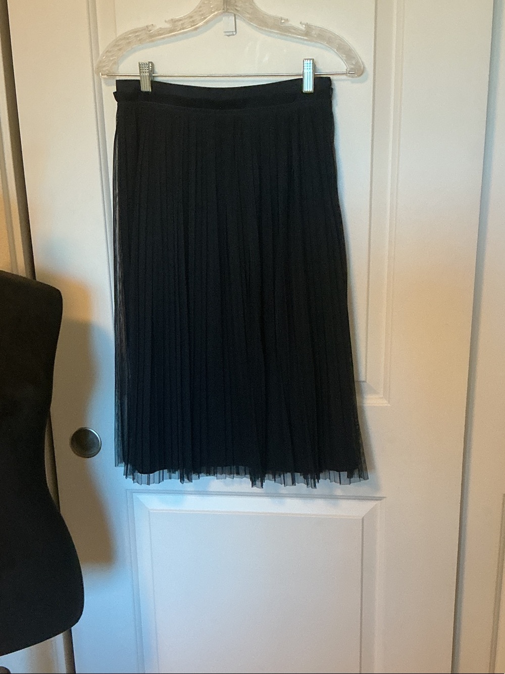 Banana Republic Navy Blue Pleated Tulle Midi Skirt OP